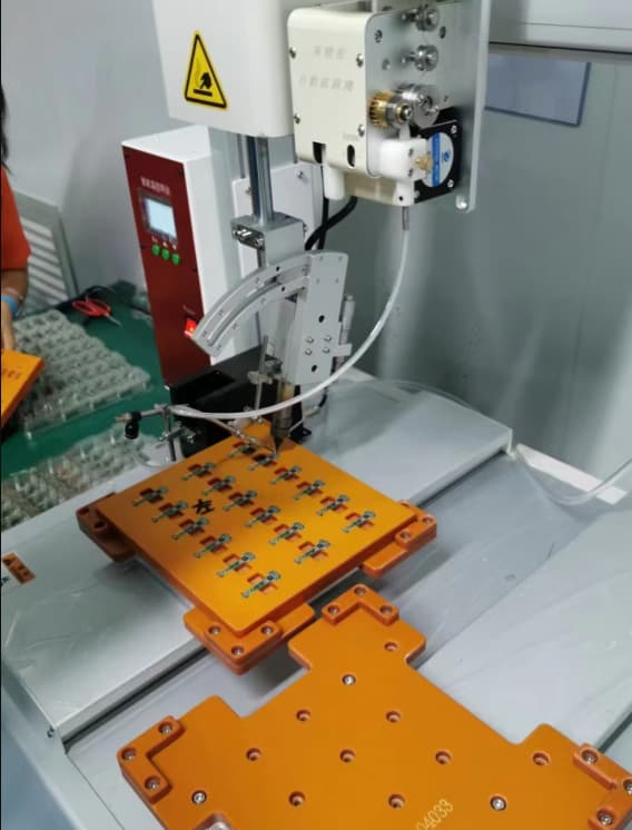 Precision automatic welding machine